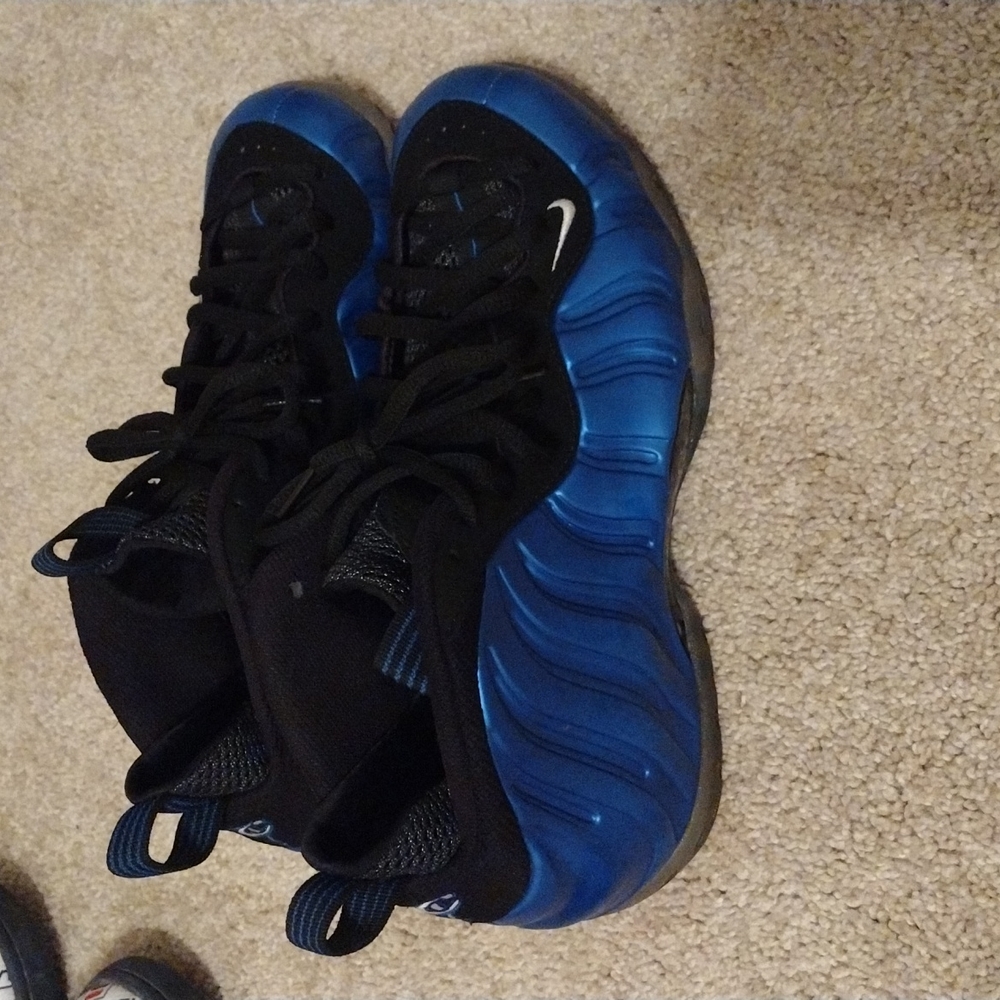 Shoes - Picture 2 of 3